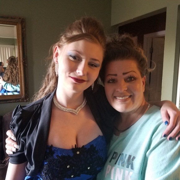 Meet your Posher, Valisa - Picture 4 of 14